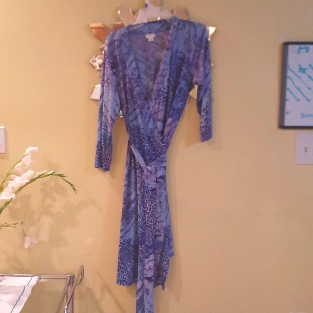 Jaclyn Smith dress